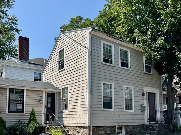 6 Merritt St, Marblehead, MA 01945