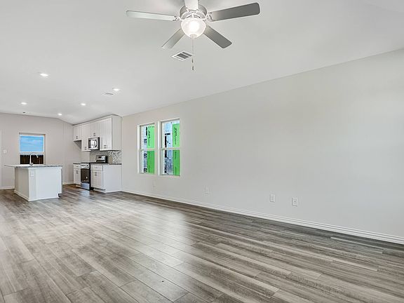 5th image of 2513 Sinopa St