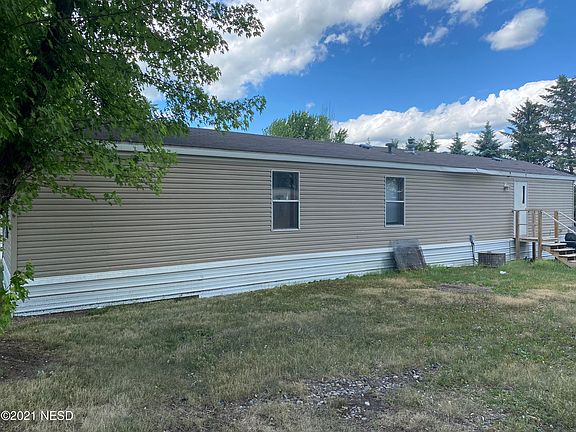 3rd image of 314 Railroad Ave S