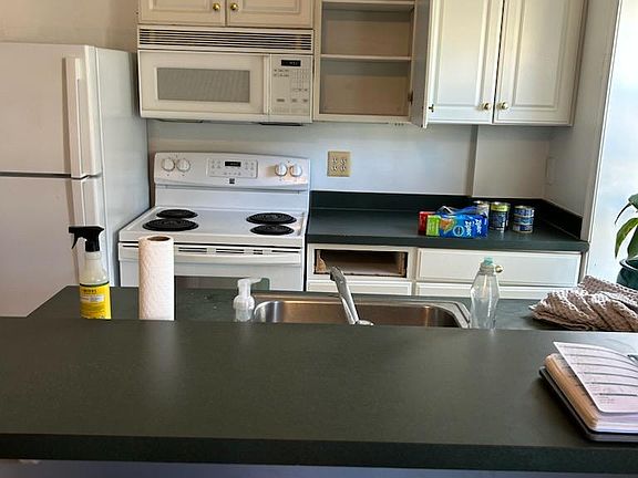 2nd image of 1638 17th St NW APT 3