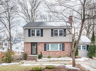 11 Regina Ter, Newton, MA 02466