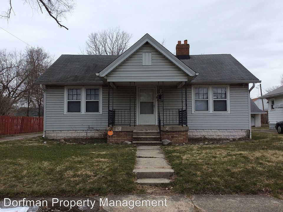 1st image of 1160 N Gladstone Ave