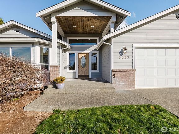 3rd image of 3523 E Calistoga Court