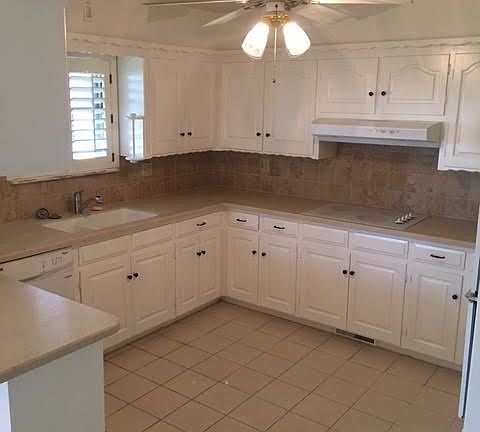 2nd image of 9800 Lakeshore Dr