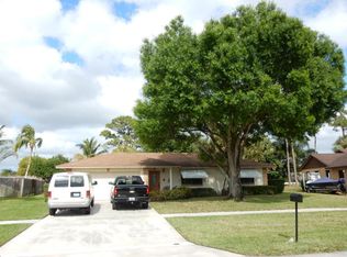 261 Ponce De Leon St, Royal Palm Beach, FL 33411