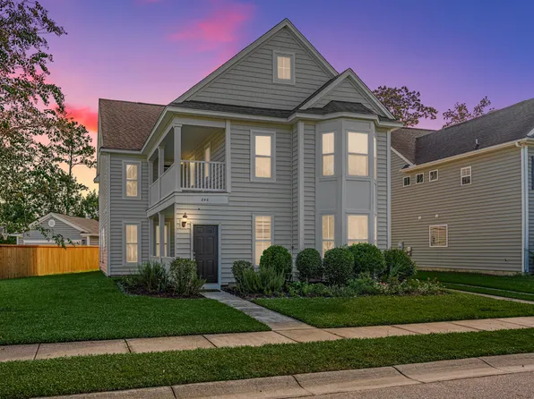 240 Old Savannah Dr, Goose Creek, SC 29445