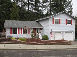 300 NW Sinclair Dr, Grants Pass, OR