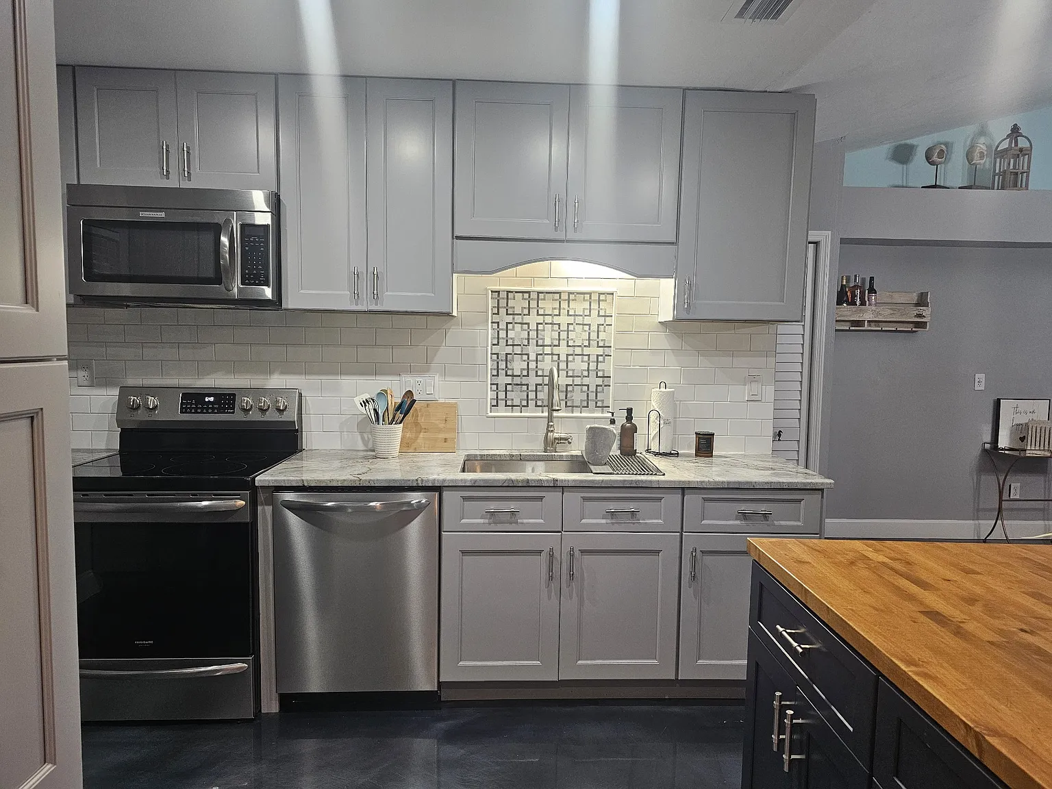 3 bed, 1911 sqft, $2,700 — Photo 4