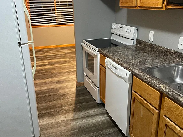 3417 Richard St — Photo 8