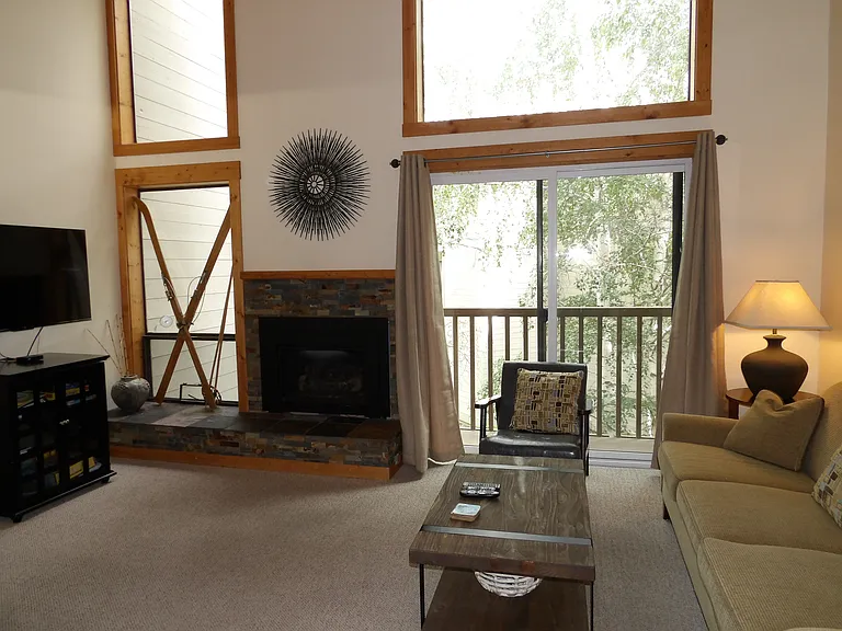 2389 Indian Spgs #2389 — Photo 3
