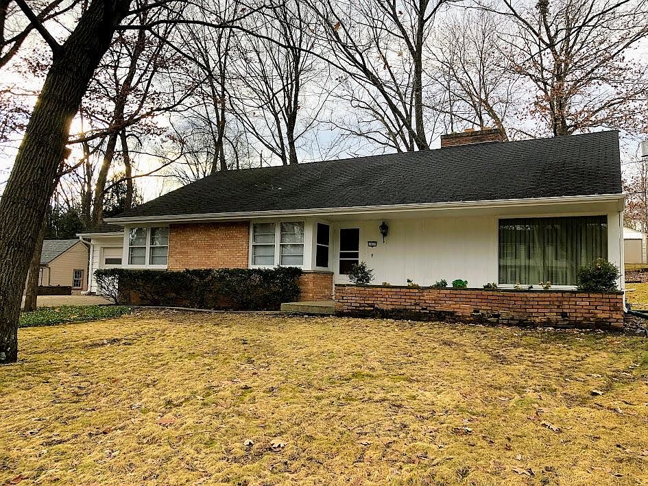 1st image of 1407 N 123rd St