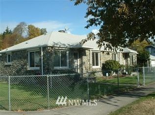 1051-1053 E 34th St, Tacoma, WA 98404