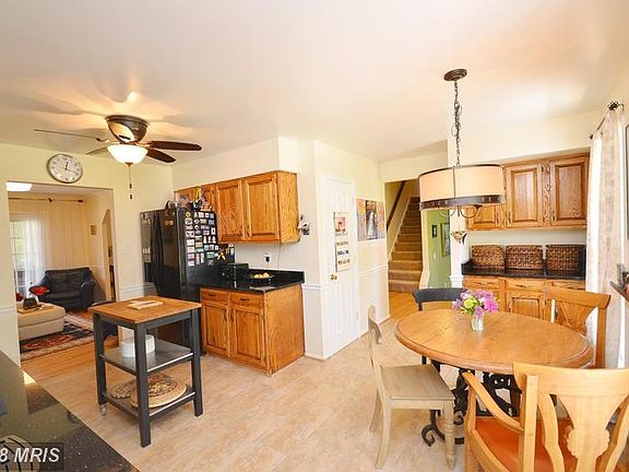 Kitchen with Breakfast Area