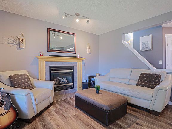 3rd image of 17468 89th St NW