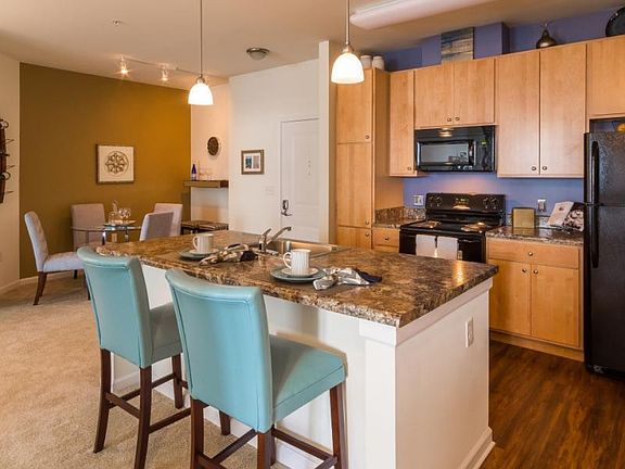 5th image of 303 Maple Tree Dr #107207