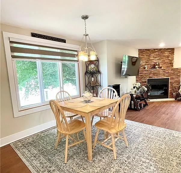 8423 Bubbling Springs Dr — Photo 14