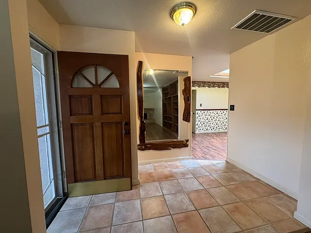 21119 Ashfield Ave — Photo 5