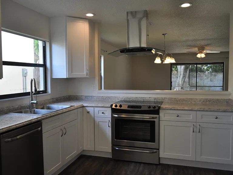 165 Seawind Dr #18 — Photo 18