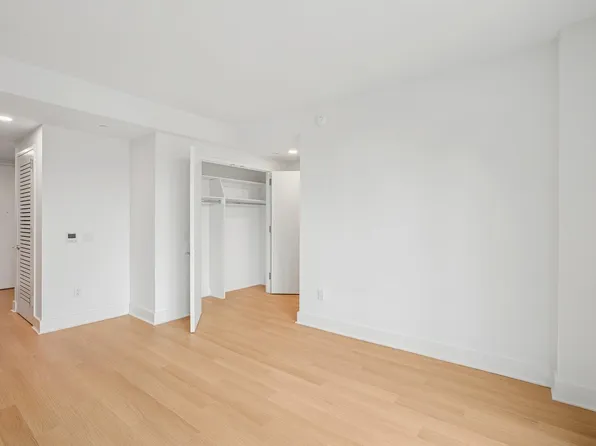 499 President Street image 7 of 27