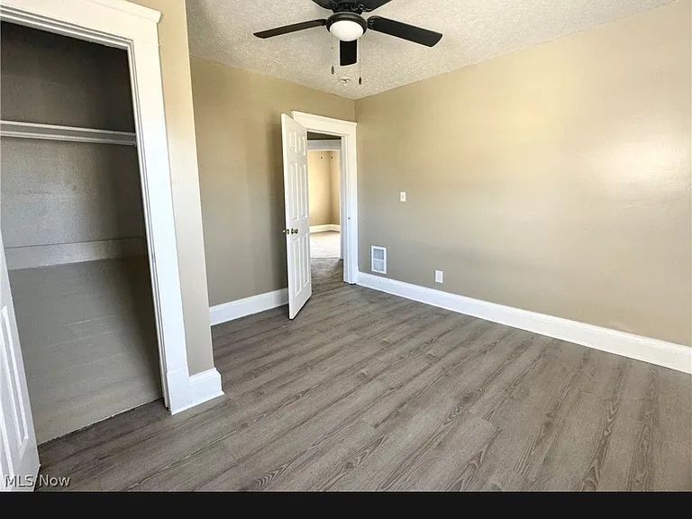 9606 Parmelee Ave — Photo 26
