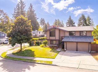 3327 SE 17th St, Renton, WA 98058