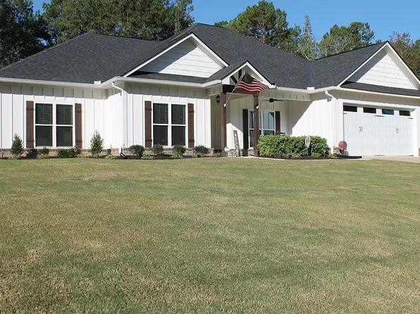 155 Lee Road 2213, Salem, AL 36874