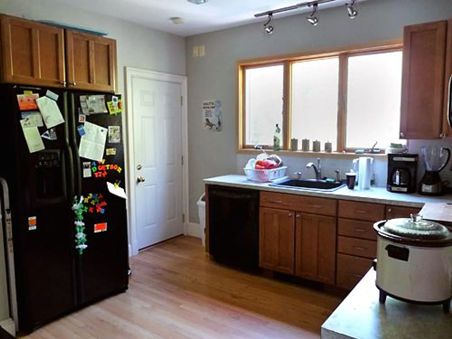 Allston 3 Bed w/ 2 Parking + Enclosed Porch No Fee — Photo 1