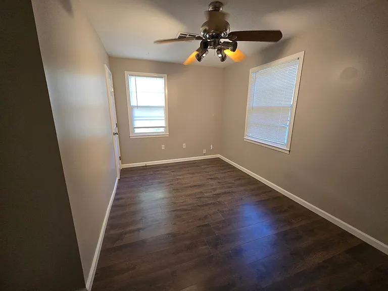 3540 Farwood Dr — Photo 11