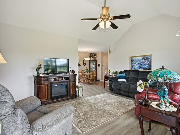 4th image of 114 Gant Rd