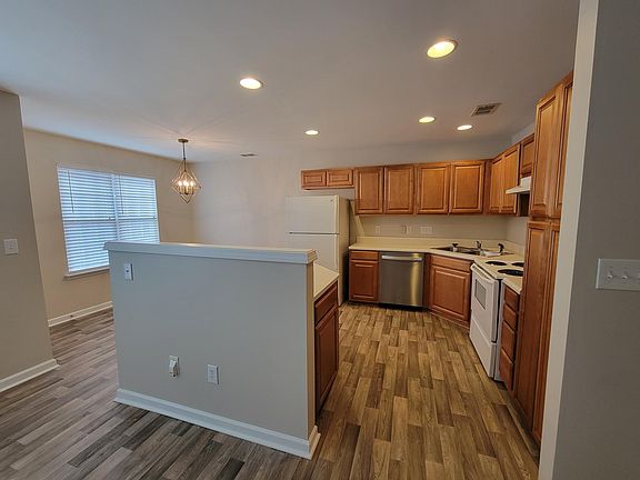 5th image of 11180 Saintsbury Pl