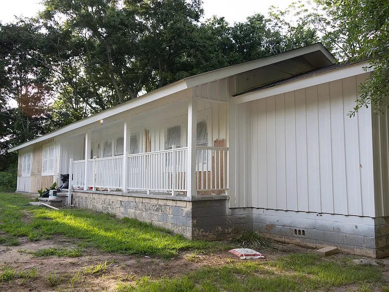 Front of house (preparing to be painted)