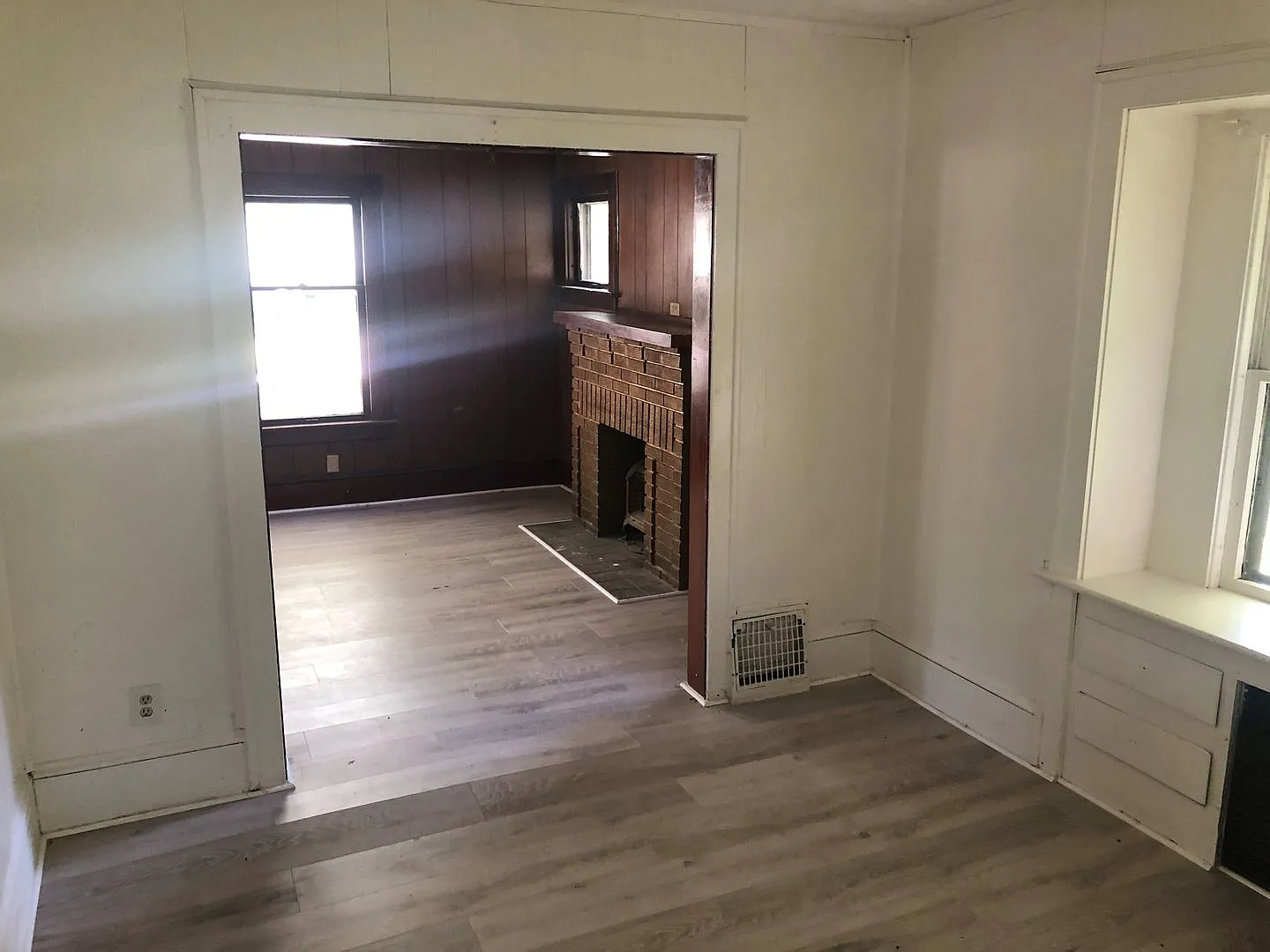 Spacious 4-Bedroom Home for Lease in Akron — Photo 4