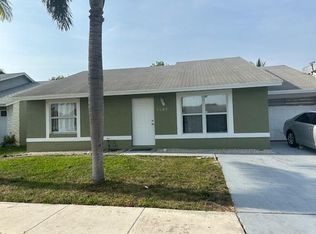 5689 Priscilla Ln, Lake Worth, FL 33463