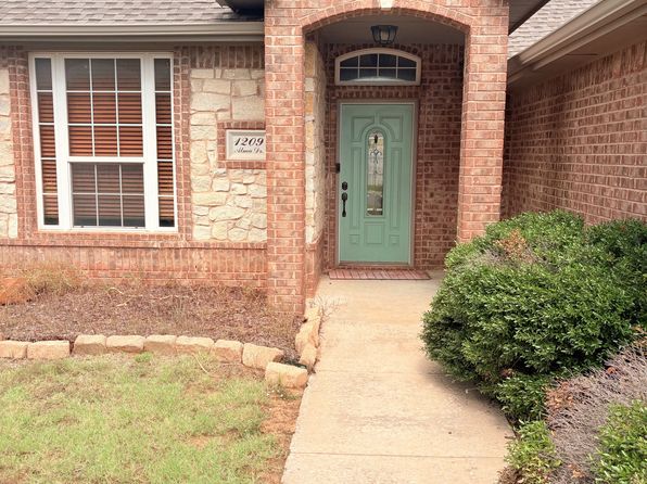 1209 Alma Dr
