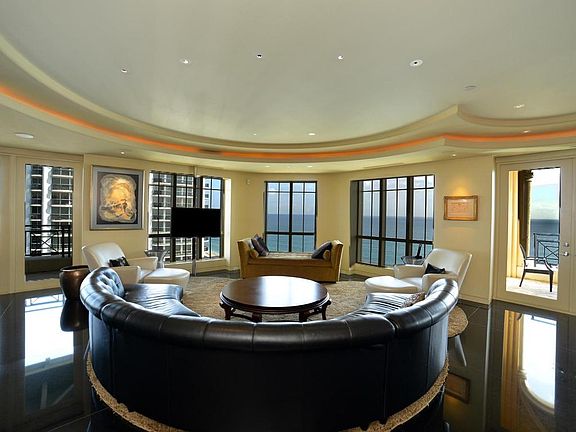 Home For Sale In Excelsior