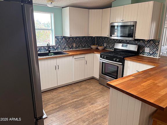 5th image of 23152 W STAGHORN Lane