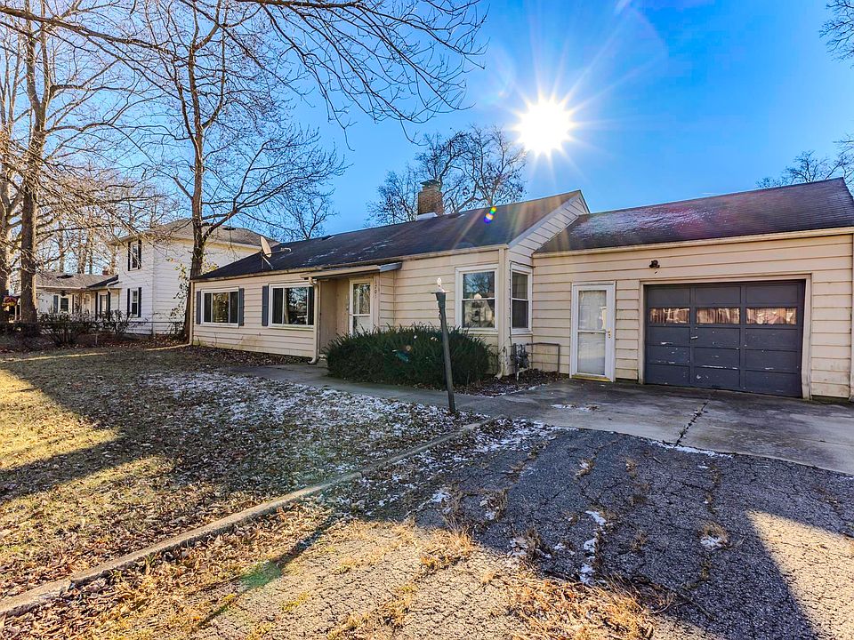 1st image of 6701 E Hickory Ln