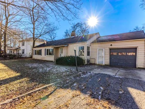 6701 E Hickory Ln, Muncie, IN 47303