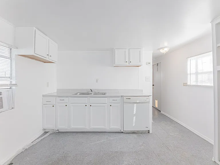 410 N Amy Ln #7 — Photo 5