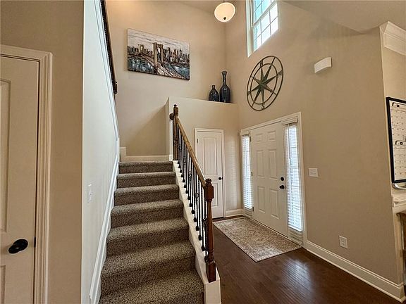 4th image of 966 Lakeview Oaks Ct
