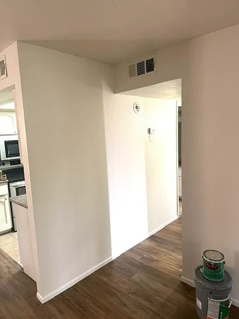 2 bed, 970 sqft, $1,200 — Photo 4