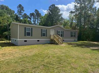42 Hollywood Ave, Andrews, SC 29510