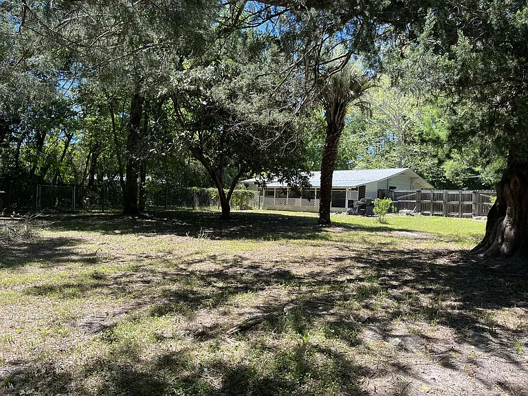 17451 Southside Ct — Photo 2