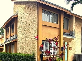 220 Wimbledon Lake Dr, Fort Lauderdale, FL 33324