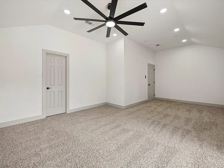 9214 Grandview Park Dr — Photo 23