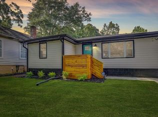 Sw Dr, Atlanta, GA 30313