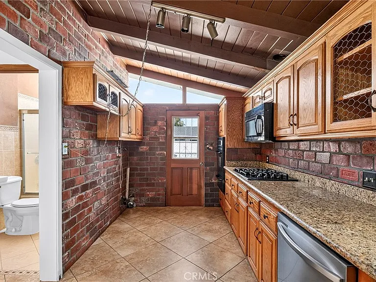 14621 Dalmatian Ave — Photo 8
