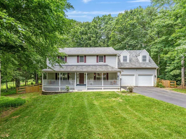 425 W Rosewood Dr, Barboursville, VA 22923