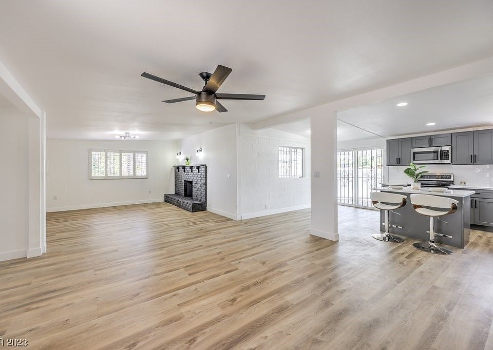 1st image of 2765 Hermosa St