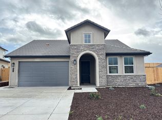 899 Sienna Ct, Hollister, CA 95023